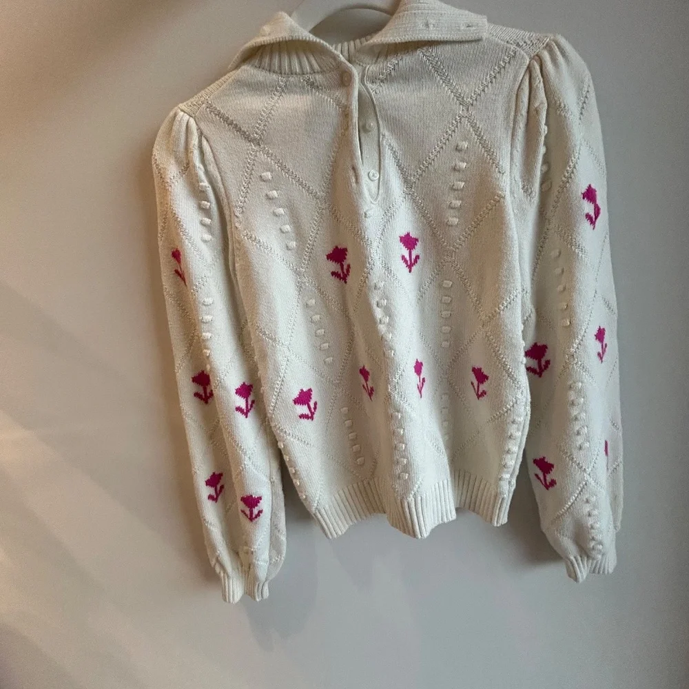 Textured Rose Sweater - Picture 4 of 4